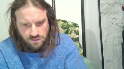 Snapshot of rwb1982 chatting on 21, 12, 2025 rwb1982 online show from 21, 12, 2025