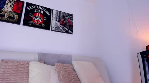 Ryan  online show from 11, 4, 2026