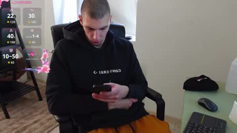 Snapshot of ryan_dozer chatting on 8, 3, 2026 RYAN DOZER online show from 8, 3, 2026