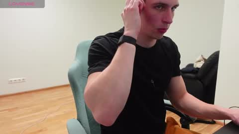 Snapshot of ryan_dozer chatting on 14, 4, 2026 RYAN DOZER online show from 14, 4, 2026