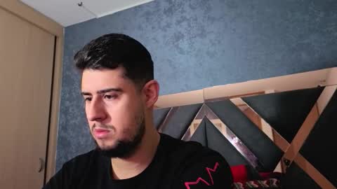 Snapshot of ryan_evanns chatting on 18, 12, 2025 R Y A N online show from 18, 12, 2025