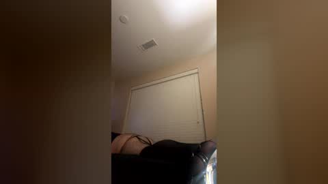 Snapshot of ryanlovesfishnets chatting on 20, 7, 2026 ryanlovesfishnets online show from 20, 7, 2026