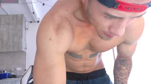 Ryan Blue ig ryannblue online show from 16, 11, 2025