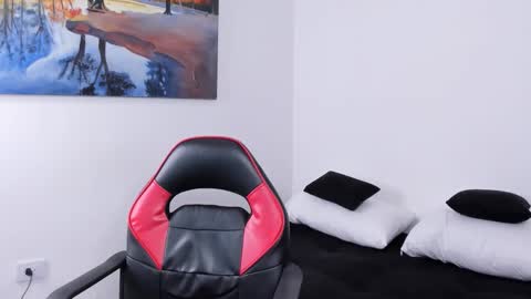 ryanwhite3 online show from 14, 11, 2025