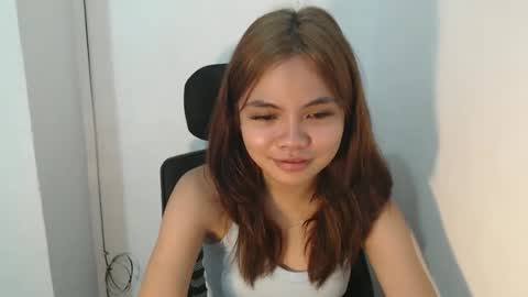 Snapshot of s1mpera chatting on 5, 5, 2026 s1mpera online show from 5, 5, 2026