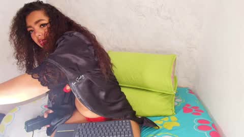 s_sofia_ online show from 6, 1, 2025
