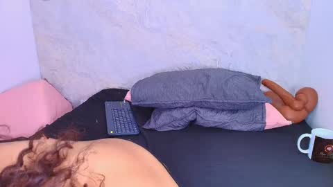 s_sofia_ online show from 7, 3, 2025