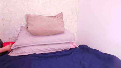 s_sofia_ online show from 15, 9, 2025