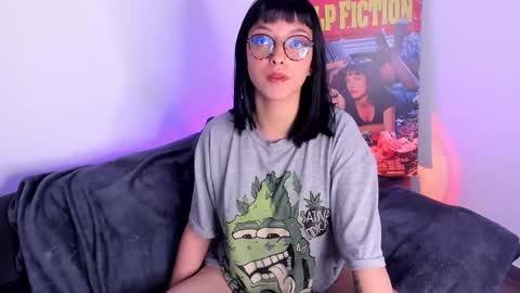 Snapshot of saam_collins69 chatting on 6, 11, 2025 Val online show from 6, 11, 2025