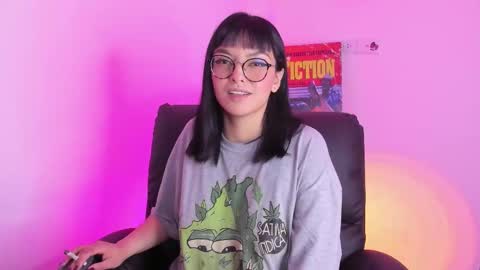 Snapshot of saam_collins69 chatting on 17, 12, 2025 Val online show from 17, 12, 2025