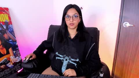 Snapshot of saam_collins69 chatting on 5, 4, 2026 Val online show from 5, 4, 2026