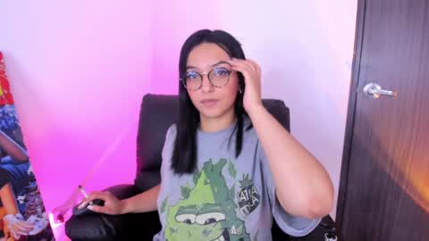 Snapshot of saam_collins69 chatting on 9, 4, 2026 Val online show from 9, 4, 2026