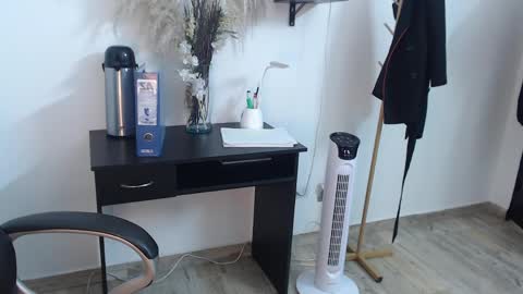 Snapshot of sabriinaa_fox chatting on 23, 4, 2026 sabriinaa fox online show from 23, 4, 2026