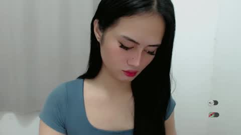 Snapshot of sabrina_inviting chatting on 8, 3, 2025 Sabrina online show from 8, 3, 2025