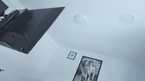 Sabrina Mora online show from 9, 1, 2025