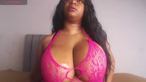 Snapshot of sabrina_mora chatting on 10, 7, 2026 Sabrina Mora online show from 10, 7, 2026