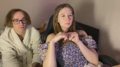 Snapshot of sabrinaanddaniel chatting on 10, 11, 2025 SabrinaDaniel online show from 10, 11, 2025