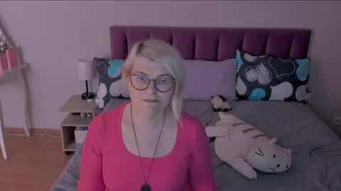 Sabrina MacMarren online show from 23, 2, 2025