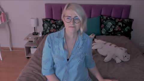 Sabrina MacMarren online show from 27, 2, 2025