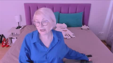 Sabrina MacMarren online show from 25, 9, 2025