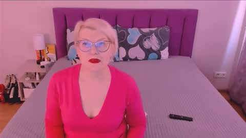 Sabrina MacMarren online show from 8, 10, 2025