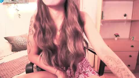 Snapshot of sabrinaspell_ chatting on 26, 4, 2026 S A B R I N A online show from 26, 4, 2026