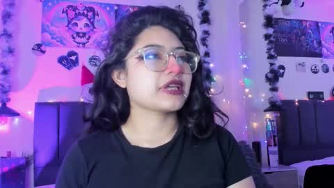 Snapshot of sabrinav_ chatting on 2, 2, 2026 Sabrina online show from 2, 2, 2026