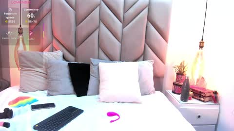 Snapshot of sabrinavantress chatting on 22, 4, 2026 Sabrina Vantress online show from 22, 4, 2026