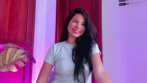 Snapshot of sabrinawarren chatting on 8, 2, 2025 Sabrina Warren online show from 8, 2, 2025