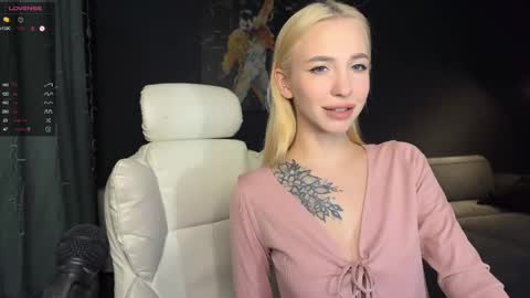 Snapshot of sabrinkaa chatting on 12, 3, 2026 Sabi Ryder new acc online show from 12, 3, 2026