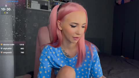 Snapshot of sabrinkaa chatting on 8, 4, 2026 Sabi Ryder new acc online show from 8, 4, 2026