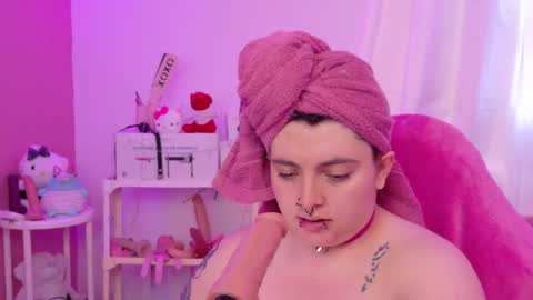 Snapshot of sachi_meow chatting on 8, 4, 2026 Ig online show from 8, 4, 2026