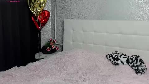 Sacura online show from 1, 3, 2025