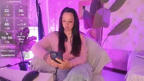    online show from 1, 2, 2025