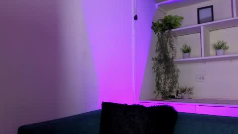 Cami online show from 31, 3, 2026