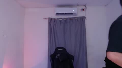 saenz_hotx online show from 5, 2, 2025