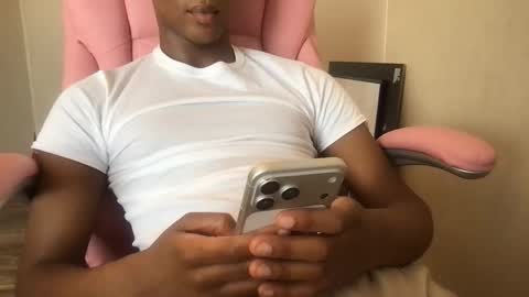 Snapshot of saeonyx chatting on 4, 3, 2026 Saeonyx online show from 4, 3, 2026