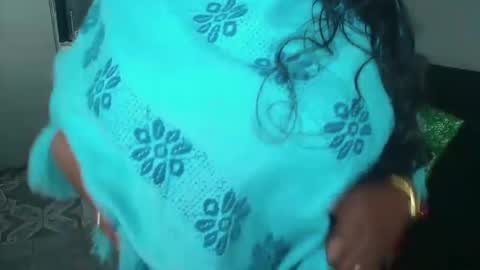 Snapshot of saggil_0385 chatting on 23, 4, 2026 saggil_0385 online show from 23, 4, 2026