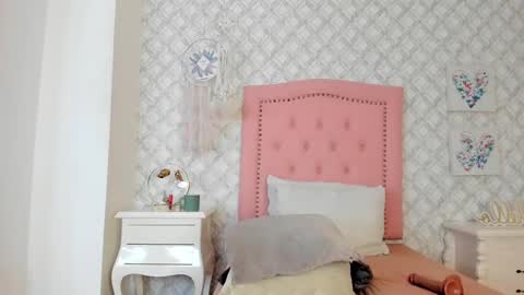 Snapshot of sagitariuuuss chatting on 6, 3, 2025 Cattleya online show from 6, 3, 2025