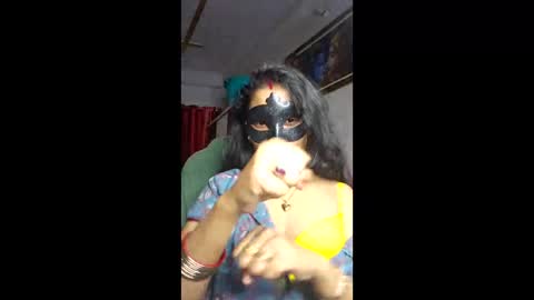 Snapshot of sahani2208 chatting on 23, 4, 2026 Queen Archana online show from 23, 4, 2026