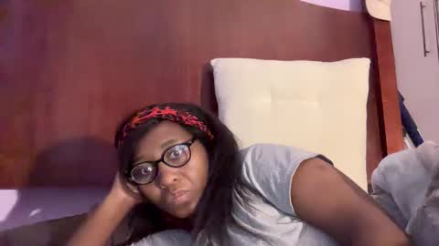 Snapshot of sahara_shine chatting on 27, 11, 2025 cutie maya online show from 27, 11, 2025