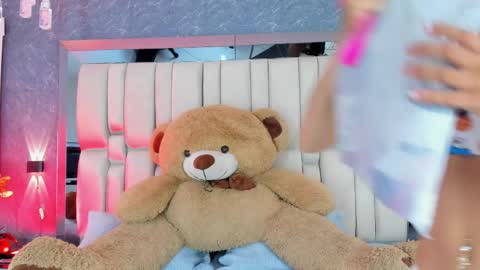 Snapshot of saharakross chatting on 2, 4, 2026 Sahara online show from 2, 4, 2026