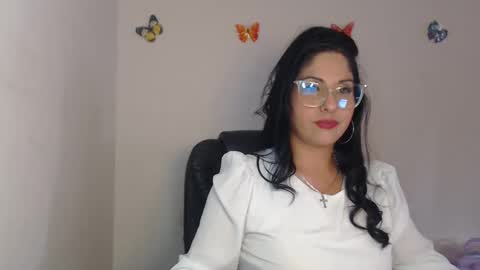 Snapshot of sahotlove1 chatting on 28, 10, 2025 Karina online show from 28, 10, 2025