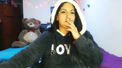 Snapshot of sahotlove1 chatting on 25, 11, 2025 Karina online show from 25, 11, 2025