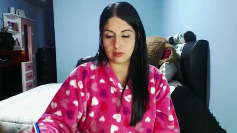 Snapshot of sahotlove1 chatting on 17, 4, 2026 Karina online show from 17, 4, 2026