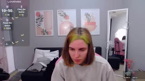 Snapshot of saidaray chatting on 17, 3, 2026 Adel online show from 17, 3, 2026