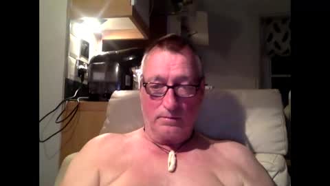 Snapshot of sail_naked chatting on 11, 10, 2025 sail_naked online show from 11, 10, 2025