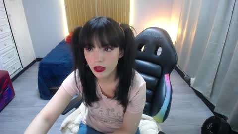 Snapshot of sailor_moon07 chatting on 5, 4, 2026 sailor online show from 5, 4, 2026