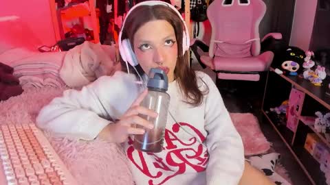 Rose online show from 5, 4, 2026