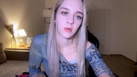 Snapshot of sailormoon666_ chatting on 19, 2, 2025 Sofia online show from 19, 2, 2025